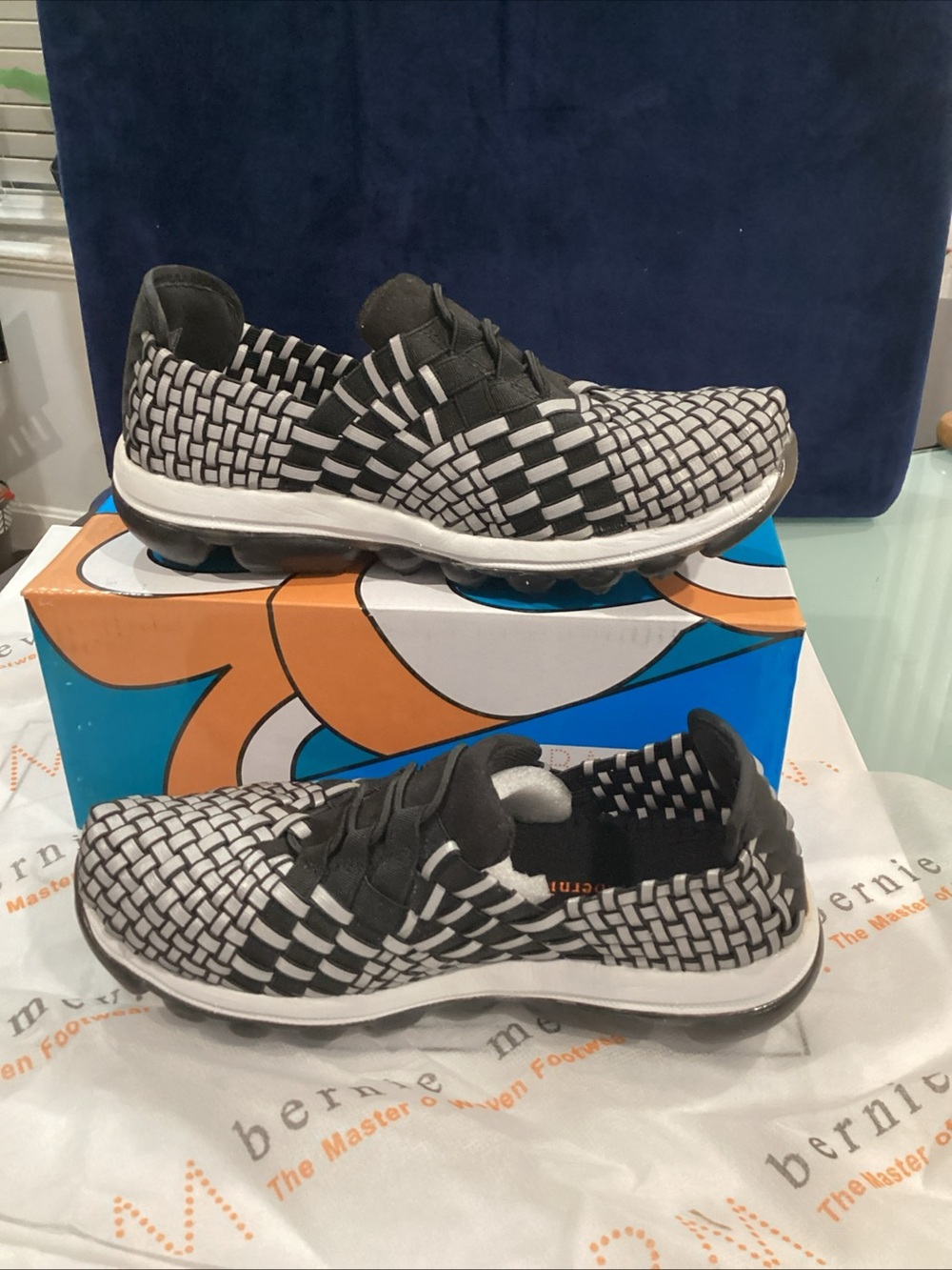 Bernie Mev Kids Gummy Vicky K Black Reflective Woven Sneakers Size US 3 Y NIB